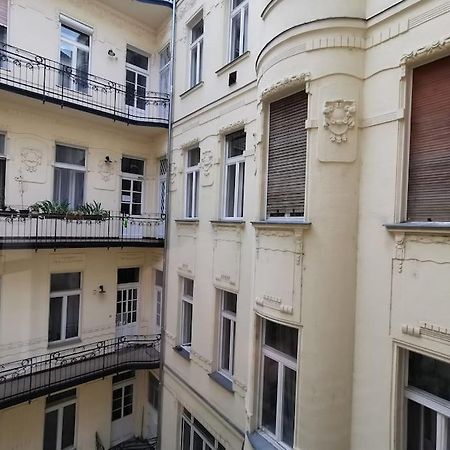Luxury Apartment Near Astoria With Ac Budapest Eksteriør bilde
